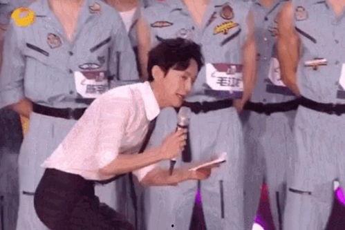 娱乐圈吃瓜成团宠,揭秘明星幕后故事